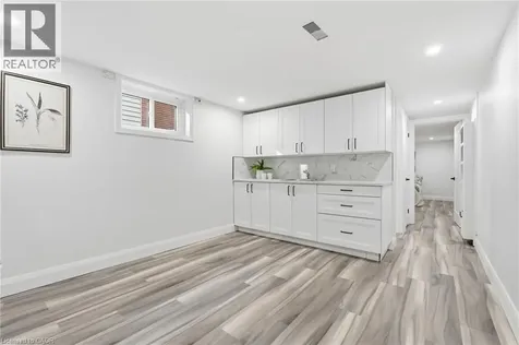53 Livingston Avenue Grimsby ON L3M 1L3