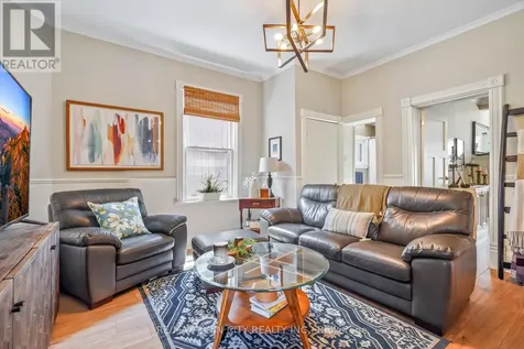 27 Ada Avenue Brantford ON N3T 4K8