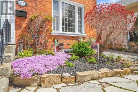 27 Ada Avenue Brantford ON N3T 4K8