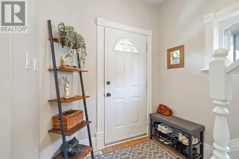 27 Ada Avenue Brantford ON N3T 4K8