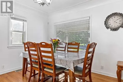 4276 Howard Avenue Windsor ON N9G 1P3
