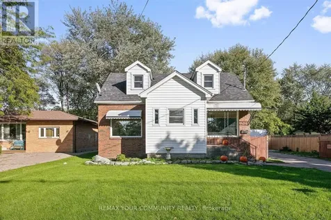 4276 Howard Avenue Windsor ON N9G 1P3
