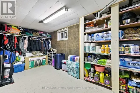 4276 Howard Avenue Windsor ON N9G 1P3