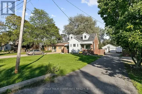 4276 Howard Avenue Windsor ON N9G 1P3