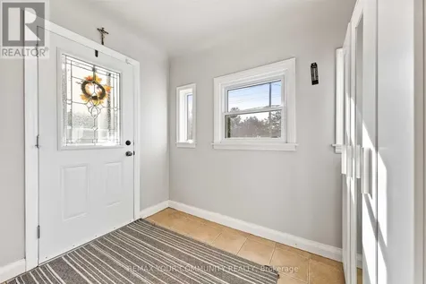 4276 Howard Avenue Windsor ON N9G 1P3