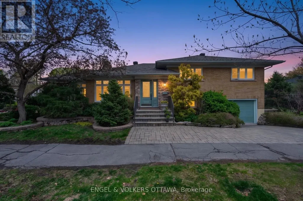853 Wingate Drive Ottawa ON K1G 1S4