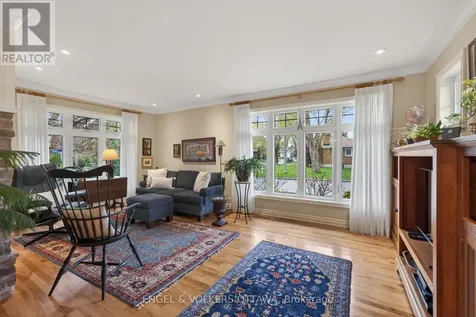 853 Wingate Drive Ottawa ON K1G 1S4