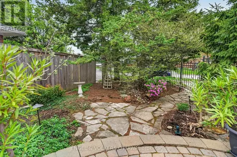 853 Wingate Drive Ottawa ON K1G 1S4