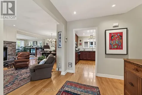 853 Wingate Drive Ottawa ON K1G 1S4