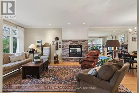853 Wingate Drive Ottawa ON K1G 1S4