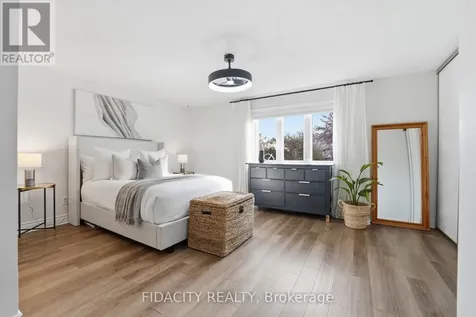 80 Robarts Crescent Ottawa ON K2L 4A5