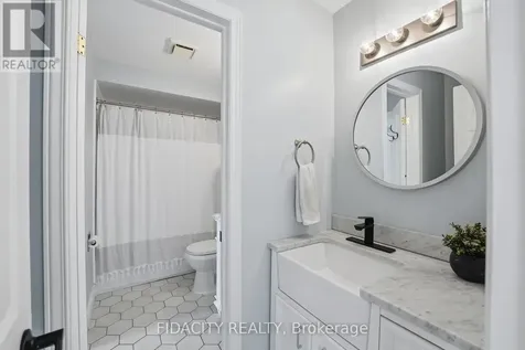 80 Robarts Crescent Ottawa ON K2L 4A5