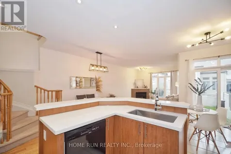 157 Mattingly Way Ottawa ON K4M 0C5