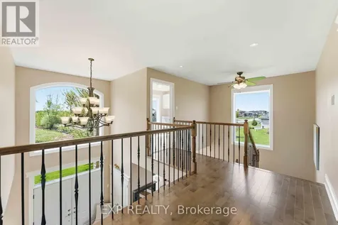 7025 Still Meadow Way Ottawa ON K4P 0C9