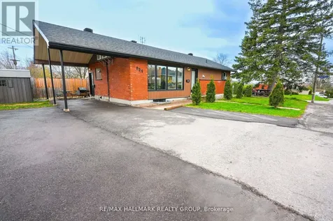 924 Bermuda Avenue Ottawa ON K1K 0V6
