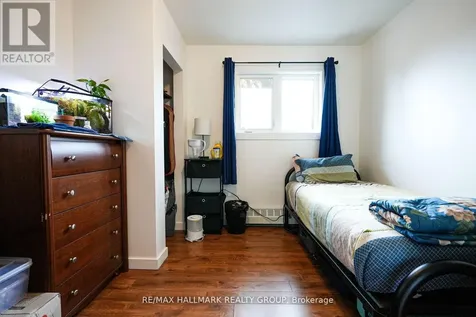 924 Bermuda Avenue Ottawa ON K1K 0V6