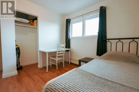 924 Bermuda Avenue Ottawa ON K1K 0V6