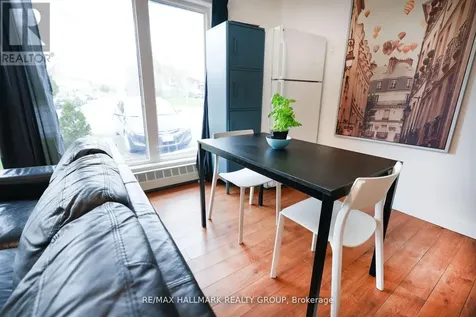 924 Bermuda Avenue Ottawa ON K1K 0V6