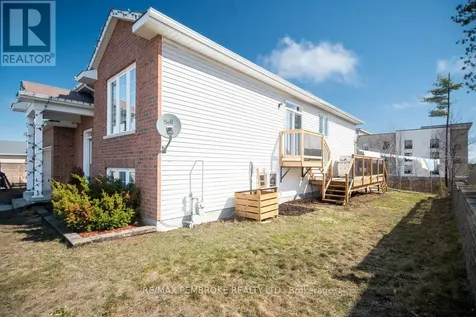 1007 Butler Boulevard Petawawa ON K8H 0B7