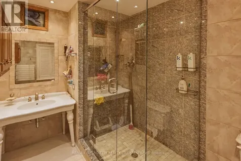 560 Raglan Street South Renfrew ON K7V 1R8