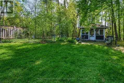 560 Raglan Street South Renfrew ON K7V 1R8