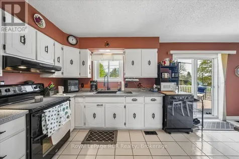 28 Centennial Ht Court Meaford ON N4L 1C9