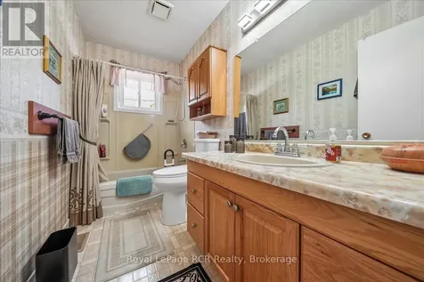 28 Centennial Ht Court Meaford ON N4L 1E5