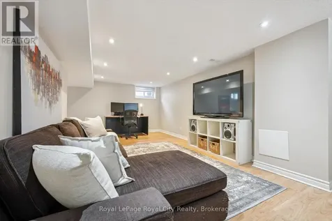 103 William Street Guelph (st. George's) ON N1E 5G2