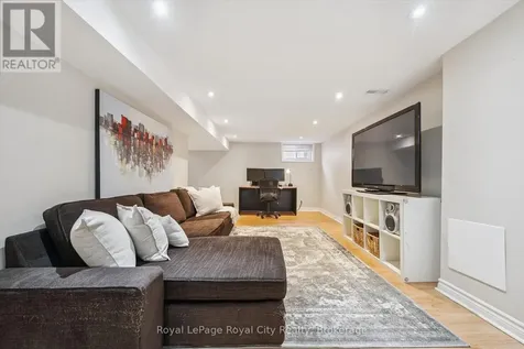 103 William Street Guelph (st. George's) ON N1E 5G2