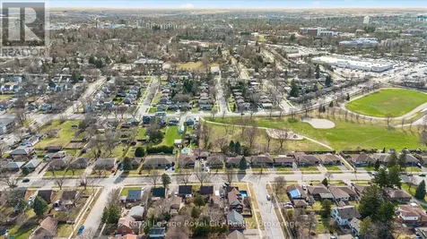 103 William Street Guelph (st. George's) ON N1E 5G2