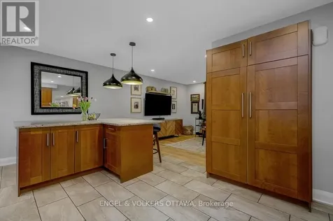 2766 Harwood Avenue Ottawa ON K2B 8H7