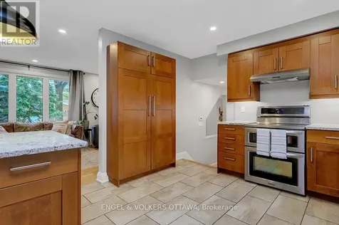 2766 Harwood Avenue Ottawa ON K2B 8H7