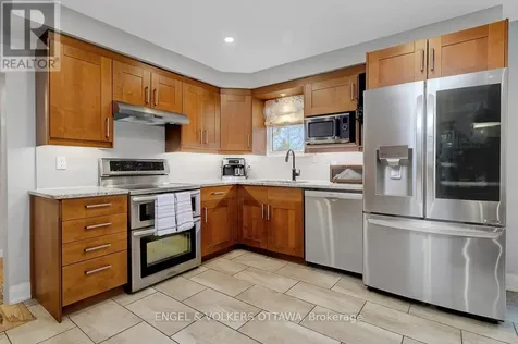 2766 Harwood Avenue Ottawa ON K2B 8H7