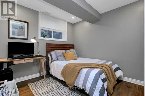 2766 Harwood Avenue Ottawa ON K2B 8H7