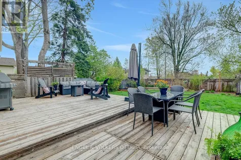2766 Harwood Avenue Ottawa ON K2B 8H7
