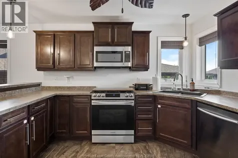 419 Brown Crescent Amherstburg ON N9V 0C1