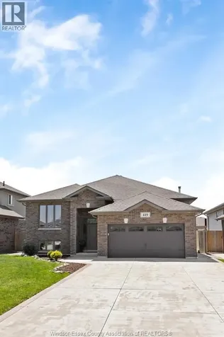 419 Brown Crescent Amherstburg ON N9V 0C1