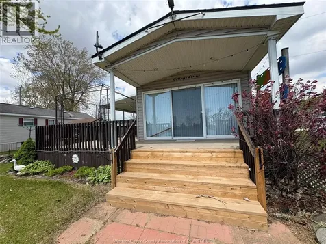 16 Mulberry Lane Leamington ON N0P 2G0
