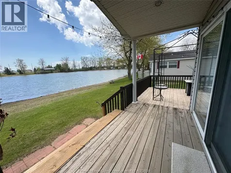 16 Mulberry Lane Leamington ON N0P 2G0
