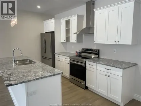 54 Callams Bay Crescent Amherstburg ON N9V 2R7