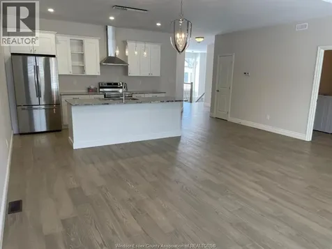54 Callams Bay Crescent Amherstburg ON N9V 2R7