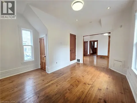7 Ontario Street Grimsby ON L3M 3G8