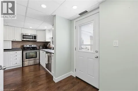 2074 Churchill Avenue Burlington ON L7R 3T7