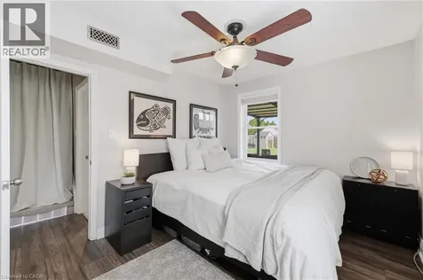 2074 Churchill Avenue Burlington ON L7R 3T7