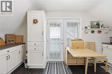 2074 Churchill Avenue Burlington ON L7R 3T7