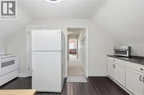 2074 Churchill Avenue Burlington ON L7R 3T7