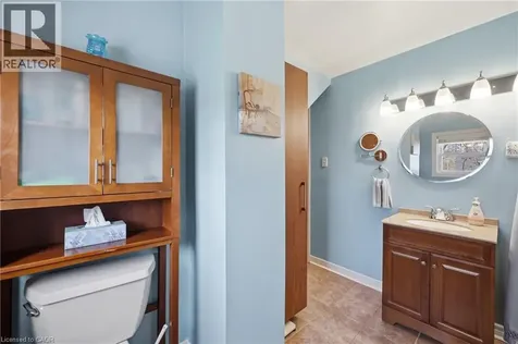 2074 Churchill Avenue Burlington ON L7R 3T7