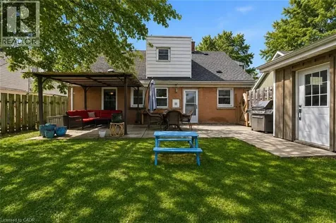 2074 Churchill Avenue Burlington ON L7R 3T7