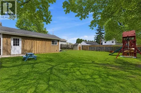 2074 Churchill Avenue Burlington ON L7R 3T7