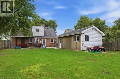 2074 Churchill Avenue Burlington ON L7R 3T7